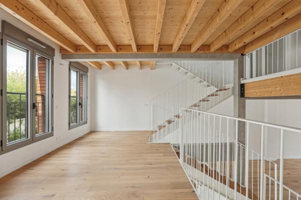 Immeuble
         9 pièces
        - 361 m² 1 990 000 € *