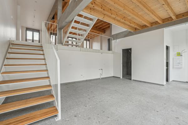 Immeuble
         9 pièces
        - 361 m² 1 990 000 € *