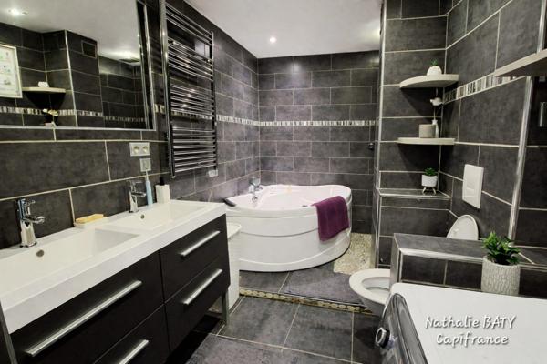 EXCLUSIVITE - A découvrir Appartement 4 pièces 81m²