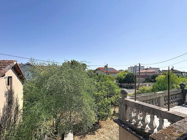 A vendre Montauban(82) MAISON CENTRE VILLE ANNÉE 30 4 CHAMBRES, JARDIN ET GARAGE