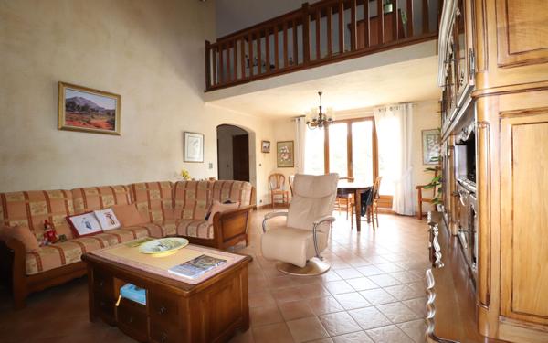 Maison à vendre    4 pièces • 113 m2 Aubagne