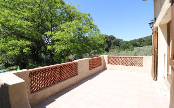 Maison à vendre    4 pièces • 113 m2 Aubagne