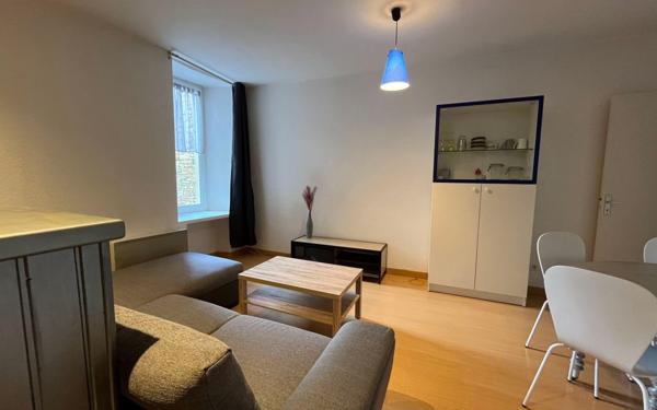 Appartement à louer    2 pièces • 54 m2 Mende