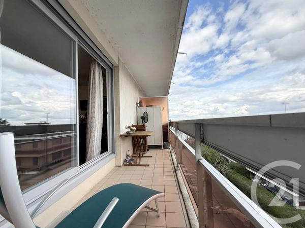 Appartement F4 à vendre  4 pièces - 92,97 m 2   MAREIL MARLY  - 78