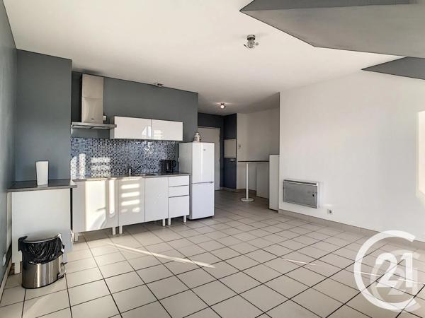 Appartement F1 à vendre  1 pièce - 30,12 m 2   THIAIS  - 94