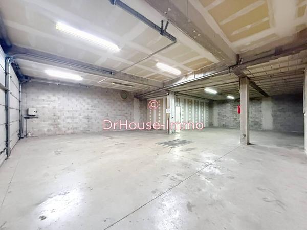 Bureau à vendre 10 pièces de 408 m²