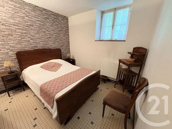 Maison à vendre  4 pièces - 79,57 m 2   JEU MALOCHES  - 36