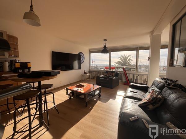 "Appartement d’exception avec vue panoramique sur la Méditerranée !"