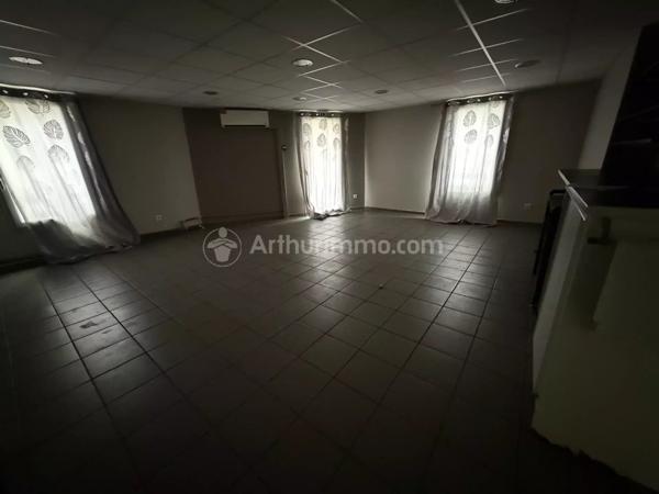 Vente Local commercial 182 m2 à Aubière