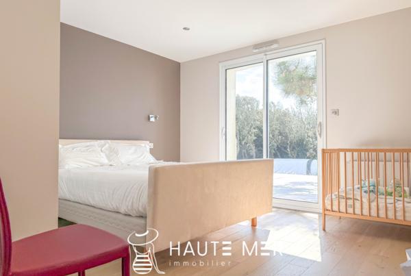 GUINGUETTE – Villa T8 avec piscine face à l’océan