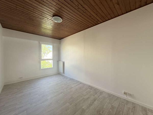 LA ROCHE SUR YON / Location Maison 4 Pièces 90 m²