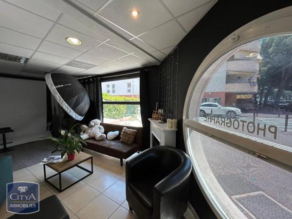 Location local professionnel 47.45m²