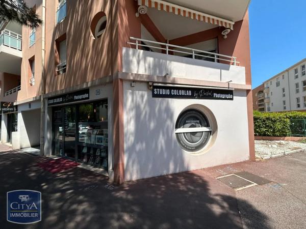 Location local professionnel 47.45m²