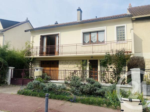 Maison à vendre  2 pièces - 71,80 m 2   VILLEJUIF  - 94