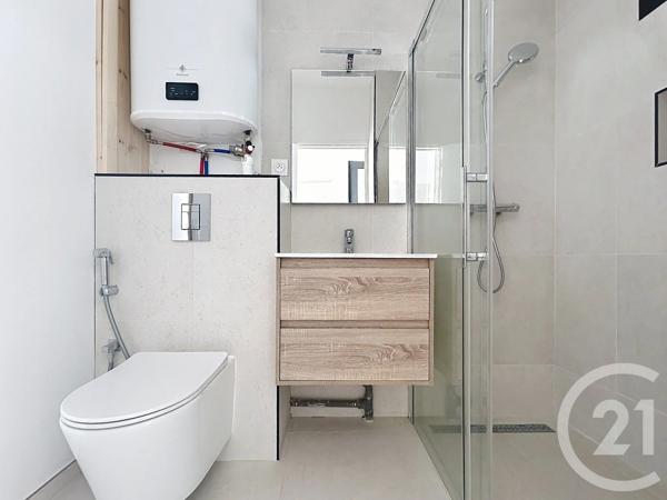 Maison à vendre  2 pièces - 71,80 m 2   VILLEJUIF  - 94