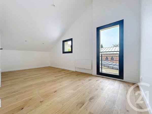 Maison à vendre  2 pièces - 71,80 m 2   VILLEJUIF  - 94