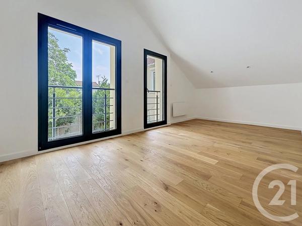 Maison à vendre  2 pièces - 71,80 m 2   VILLEJUIF  - 94