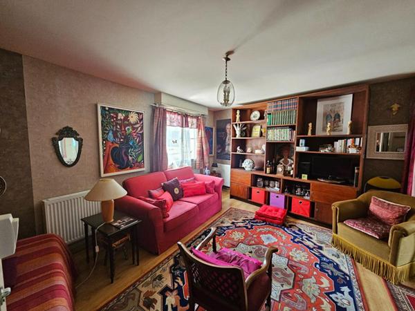 Appartement dans le quartier historique, avec vue Mer