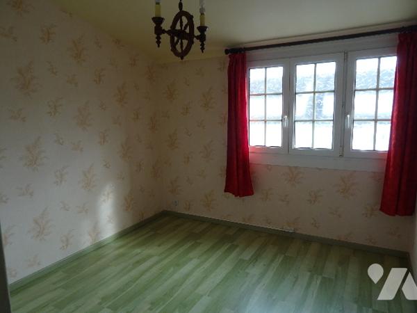 ORIGNY SAINTE BENOITE 

Maison 3 chambres, jardin et garage.