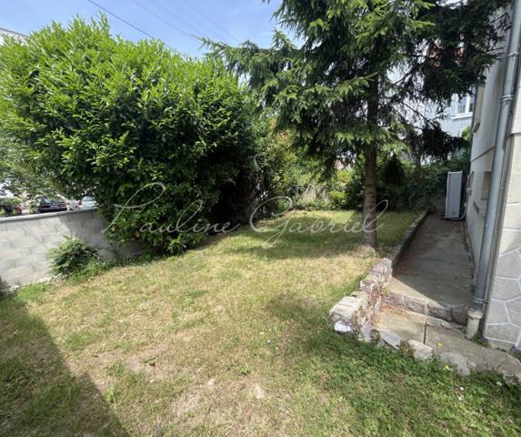 Maison rénovée à Sainte-Cécile, 4 chambres, sous-sol complet, jardin
