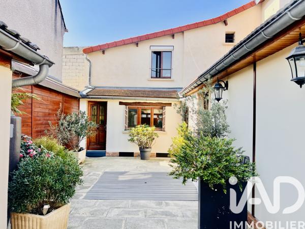 Maison à vendre 6 pièces 135 m² Stains