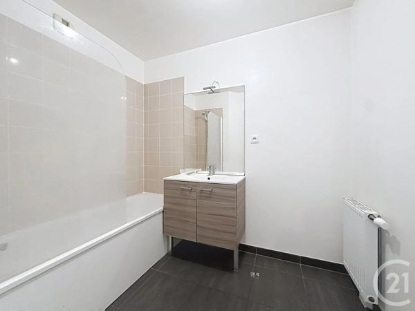 Appartement F3 à vendre  3 pièces - 61,51 m 2   DEVILLE LES ROUEN  - 76