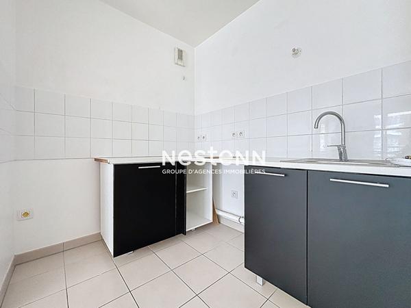 ISSY LES MOULINEAUX - FORT D'ISSY - Vente appartement 2 pièces de 42,40 m² avec un balcon de 4,70 m²