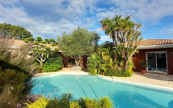 Maison à vendre    6 pièces •  La Teste-de-Buch