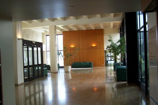 Chalon sur Saône Zone Nord - Immeuble de bureaux divisibles à partir de 17 m² à louer