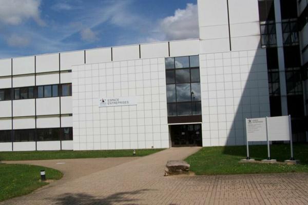 Chalon sur Saône Zone Nord - Immeuble de bureaux divisibles à partir de 17 m² à louer