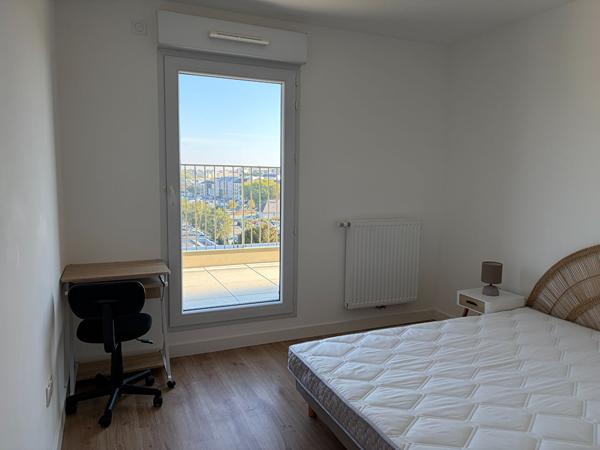 A louer - Appartement T4 meublé avec place de parking et balcon - Angers secteur Ney