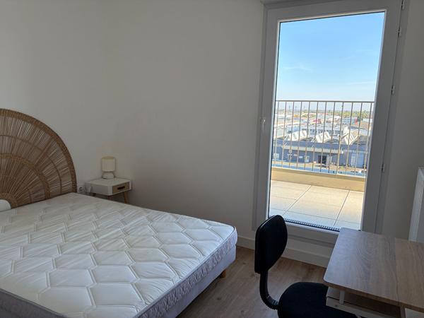 A louer - Appartement T4 meublé avec place de parking et balcon - Angers secteur Ney