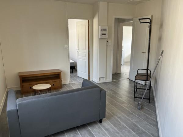 Appartement à louer 600 € CC Ruelle-sur-Touvre 2 p 28 m² DPE A