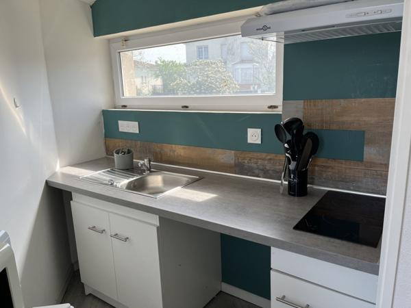 Appartement à louer 600 € CC Ruelle-sur-Touvre 2 p 28 m² DPE A