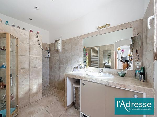 Maison Sarrola Carcopino avec piscine - 10 pièces 288 m² - 2 logements indépendants