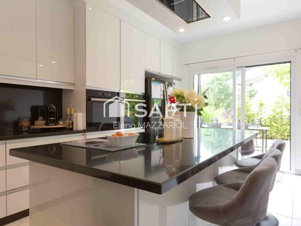 MAISON 5 CHAMBRES PROCHE GARE TRAM 13