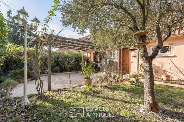 Maison avec jardin à proximité du métro Cuire