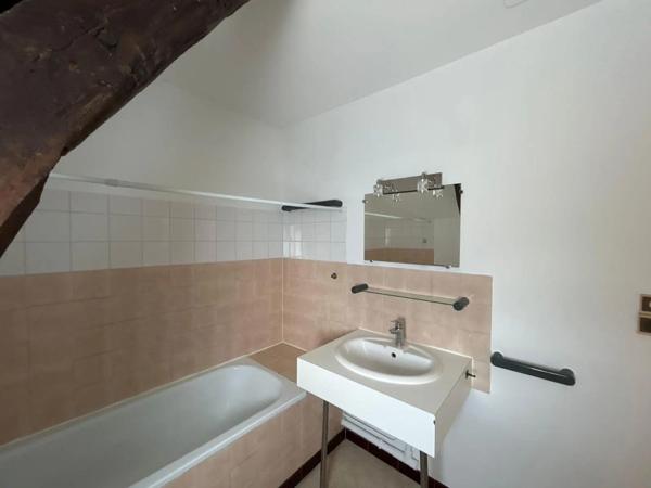 Appartement à louer 3 pièces 58m²