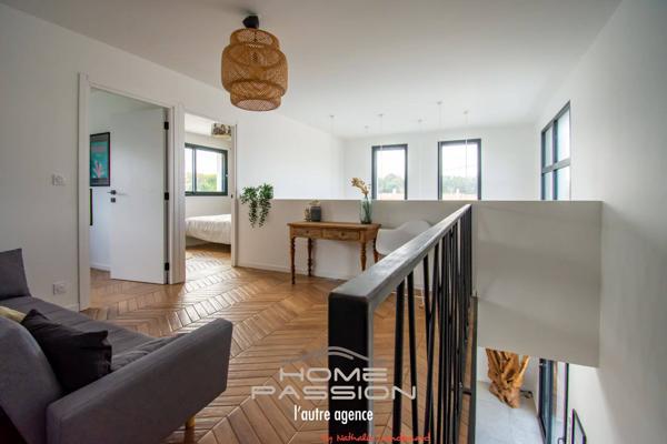 ROYAN LA ROCHE - UNE CONTEMPORAINE DE 2023 INSPIREE DU SUD