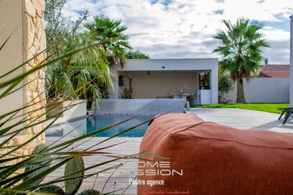 ROYAN LA ROCHE - UNE CONTEMPORAINE DE 2023 INSPIREE DU SUD