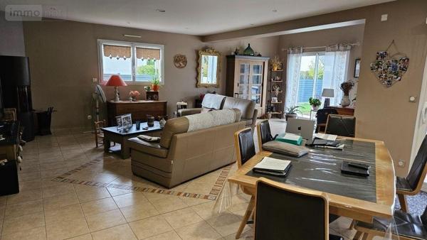 Maison de ville à vendre à La Suze-sur-Sarthe dans la Sarthe (72210), ref : HB-1793