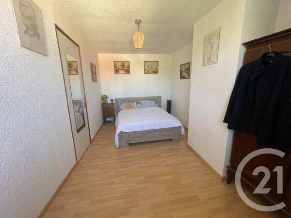 Appartement T2 à vendre  2 pièces - 38,02 m 2   ECOLE VALENTIN  - 25
