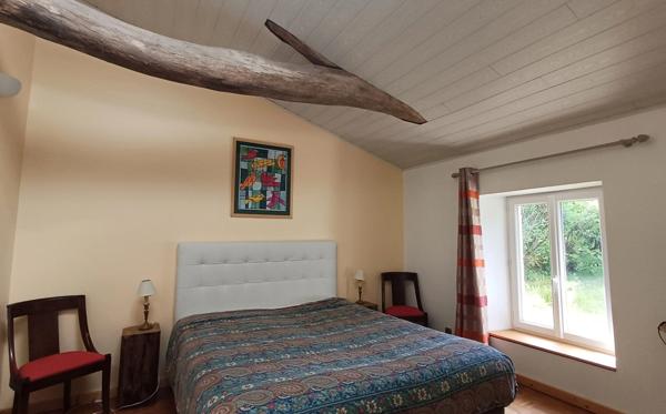 Propriete à vendre 13 pièces ROUILLAC (16) propriété d'env 314 m2 avec garages sur 4800 m2 de terrain