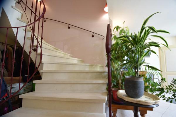 Propriete à vendre 13 pièces ROUILLAC (16) propriété d'env 314 m2 avec garages sur 4800 m2 de terrain