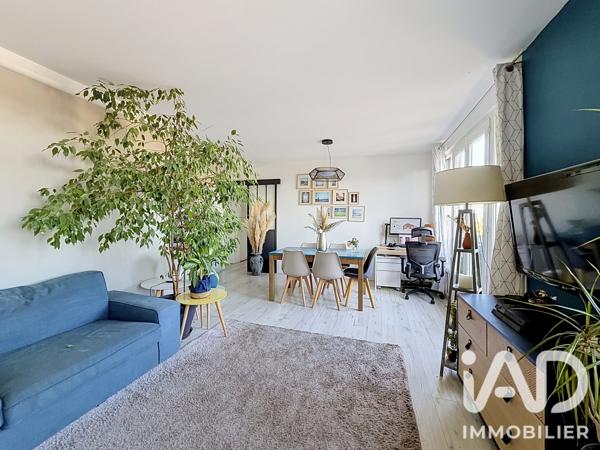 Appartement à vendre 4 pièces 79,74 m² Le Mesnil-le-Roi