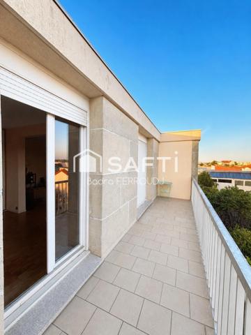 Coup de cœur – Grand 5 pièces avec balcon 9m2 sans vis-à-vis, box et cave, à proximité du métro Ligne 9.