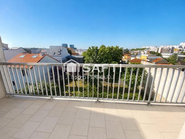 Coup de cœur – Grand 5 pièces avec balcon 9m2 sans vis-à-vis, box et cave, à proximité du métro Ligne 9.