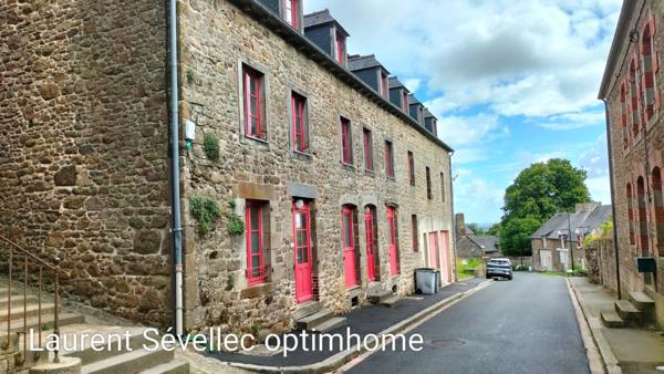 INVESTISSEURS A vendre ensemble d'Immeubles et maisons en pierre  à vendre  (35)