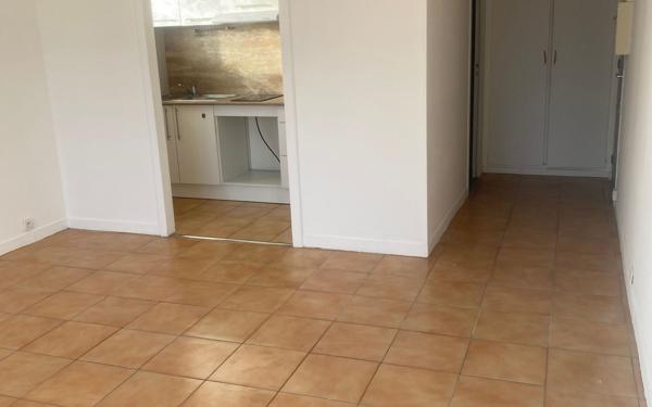 Appartement à vendre    1 pièce •  Les Mureaux