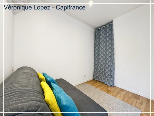 Exclusivité, Agen Nord, charmante maison de ville en pierre T3 de 63 m² entièrement rénovée, proche du canal et centre ville accessible à pied.